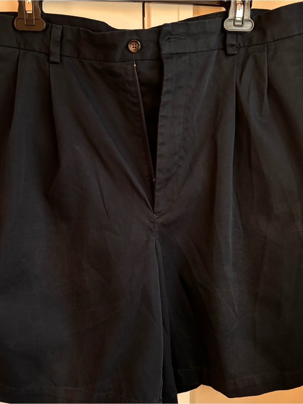 Tommy Hilfiger Golf Men's Navy Pleated Chino Golf Shorts, Size 36 Waist 8”‎